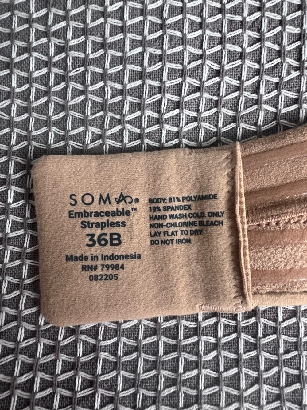 Soma Embraceable Strapless Bra, nude color, 36B - Picture 5 of 10